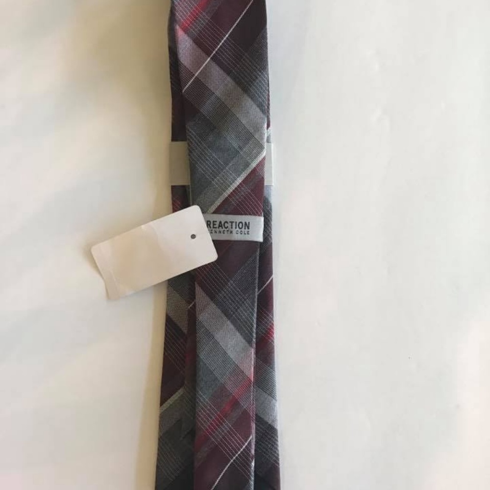 NWT Kenneth Cole Reaction perfect plaid tie - Picture 4 of 4